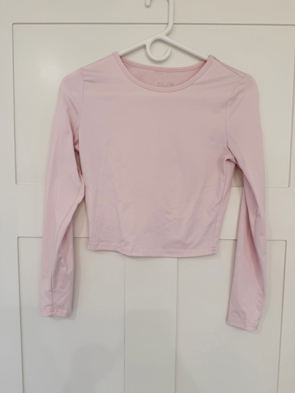 🌻3/$25 Soft Long-Sleeve Crewneck Crop Top